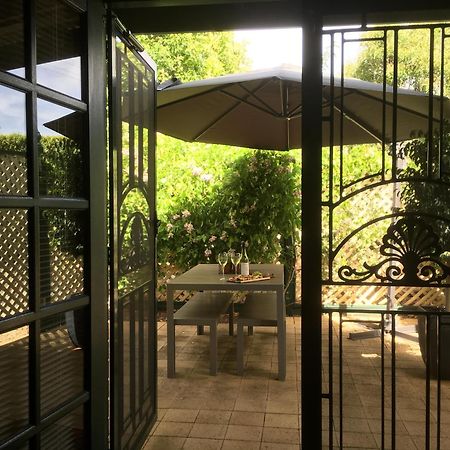 Wine And Roses Bed And Breakfast Adelaide Exterior foto