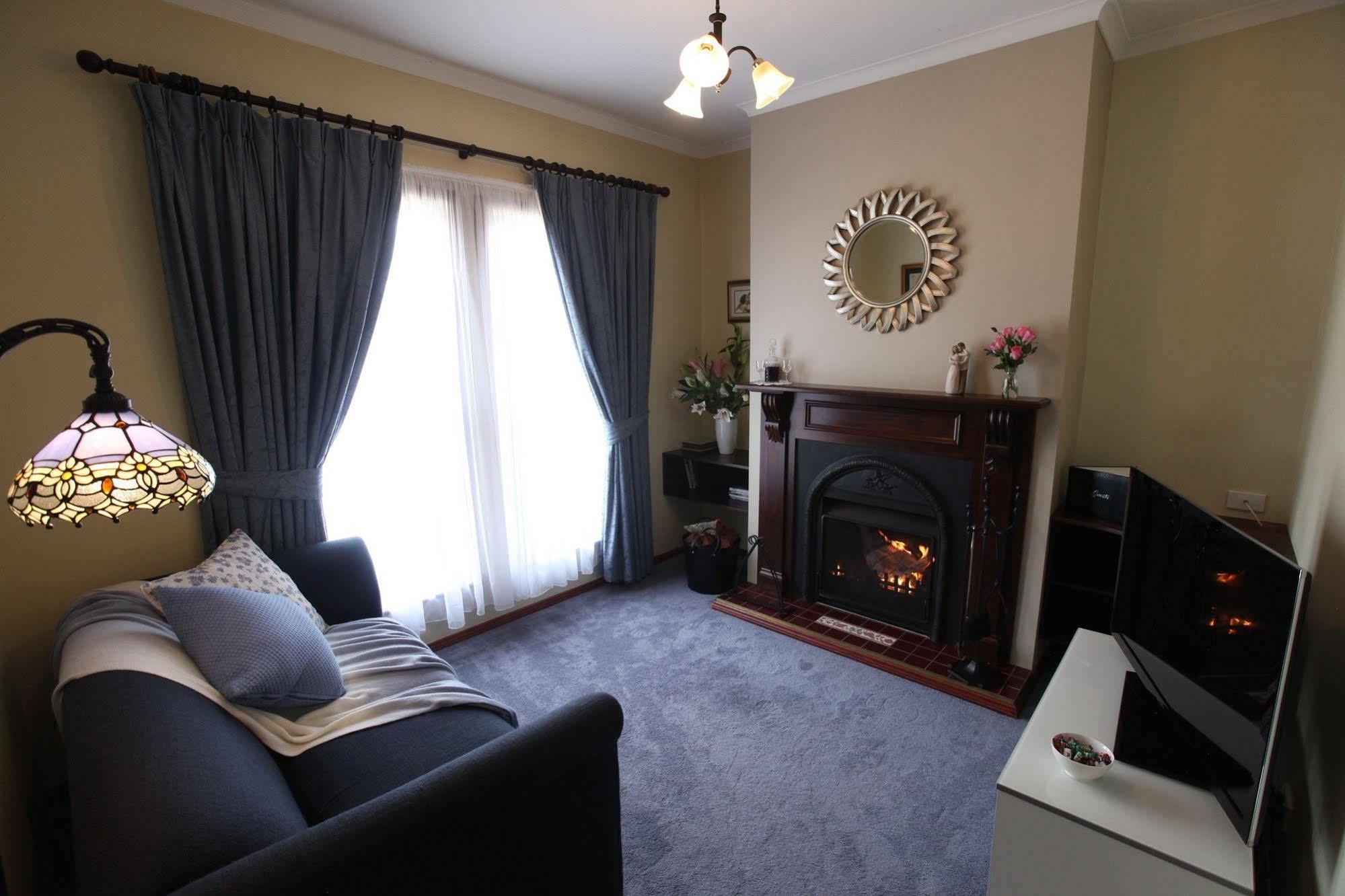 Wine And Roses Bed And Breakfast Adelaide Exterior foto